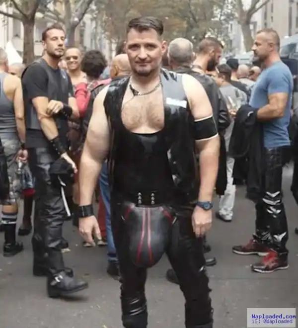 Unbelievable!! Meet The Man With 10 Inch Anaconda [See Photos]